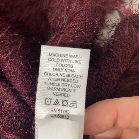 Maurices Soft Fuzzy Maroon Open Front Cardigan Womens Size Small - Picture 3 of 9